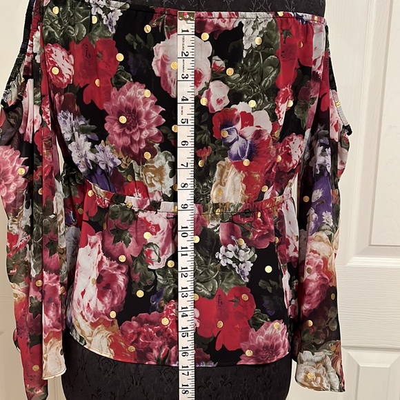 EXPRESS Off-the-Shoulder Floral Top with Gold Metallic Polka Dots-SZ Lg - Picture 7 of 16